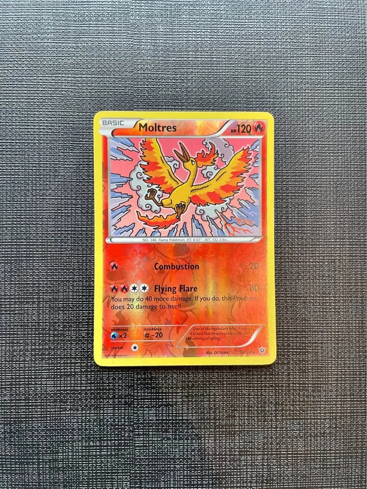 Moltres 9/124 Reverse Holo