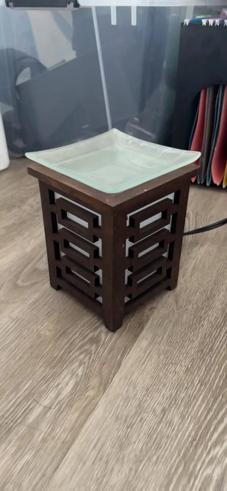 Electric Wax Warmer with Wooden Geometric Design - photo 2