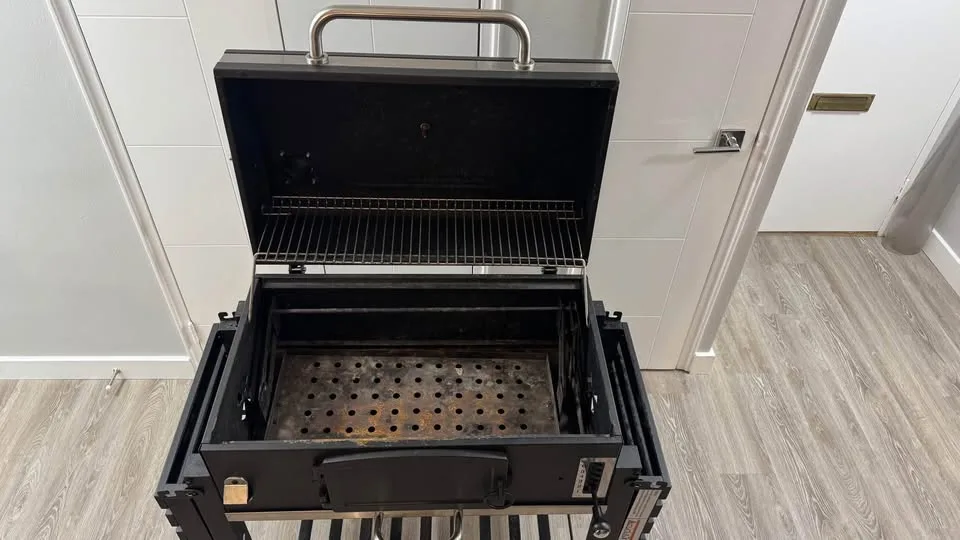 XXL Smoker Barbecue Outdoor Charcoal Grill BBQ w/ Table image indicator(5)