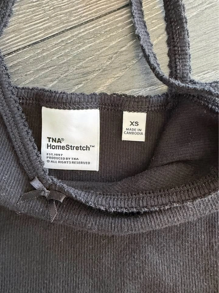 Aritzia Tna homestretch tank top XS - photo 3