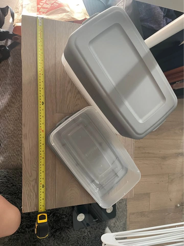 Large Plastic Containers * PRICE NEGOTIABLE * - photo 2