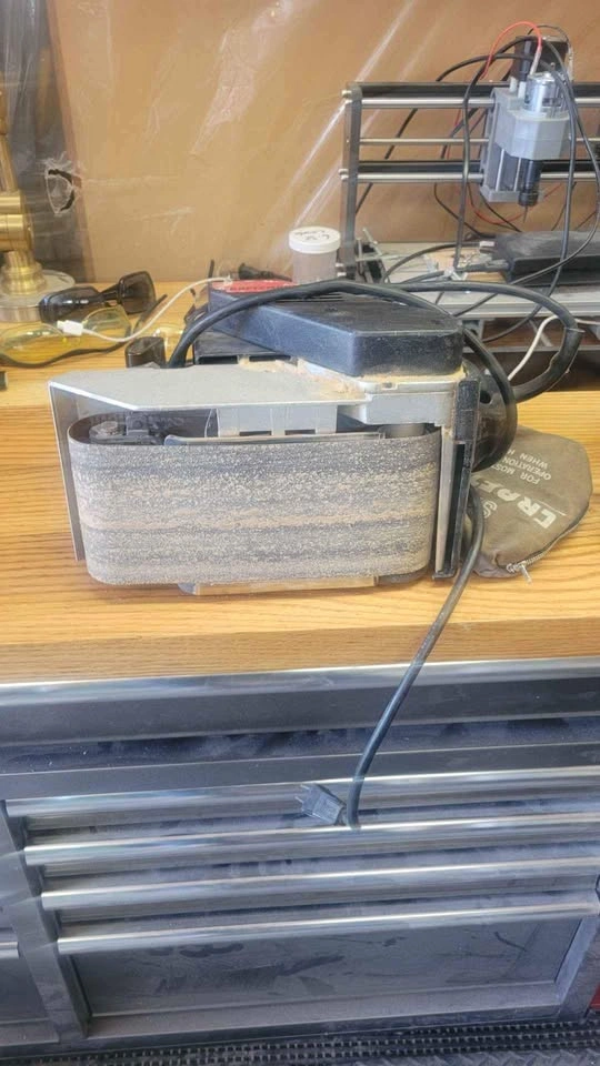 Belt sander - photo 2