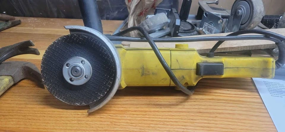 Angle grinder - photo 2