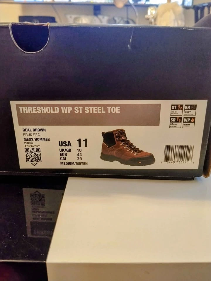 Size 11 Caterpillar Threshold WP steel toe work boots - photo 5