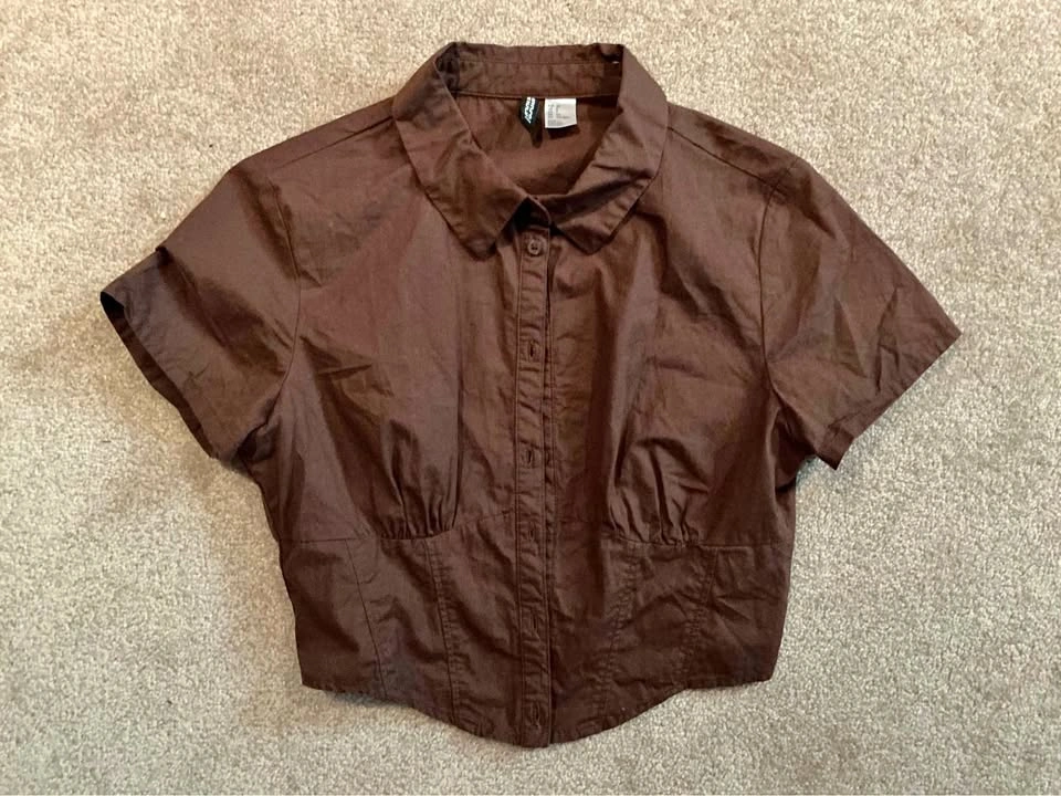 H&M Brown cropped top - size small