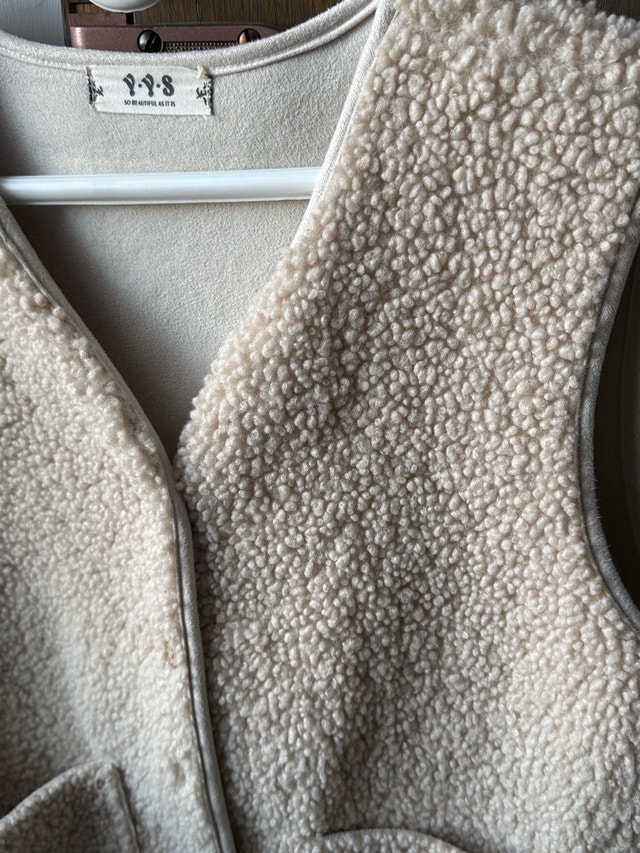 SIZE L//Cream Sherpa Vest with Pockets - photo 4