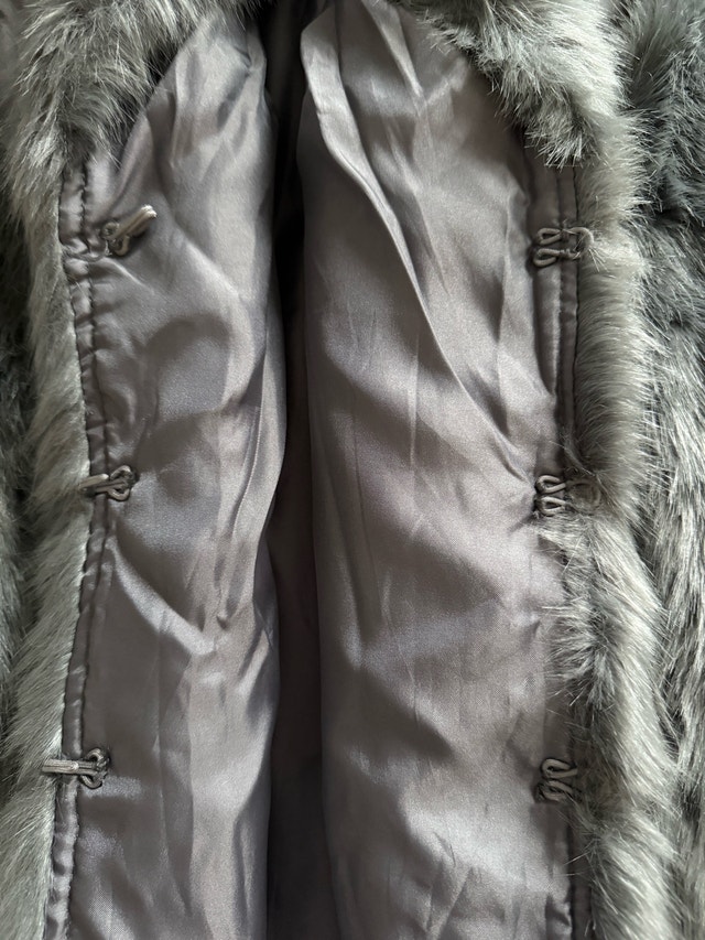 Topshop Silver Faux Fur Vest - photo 3