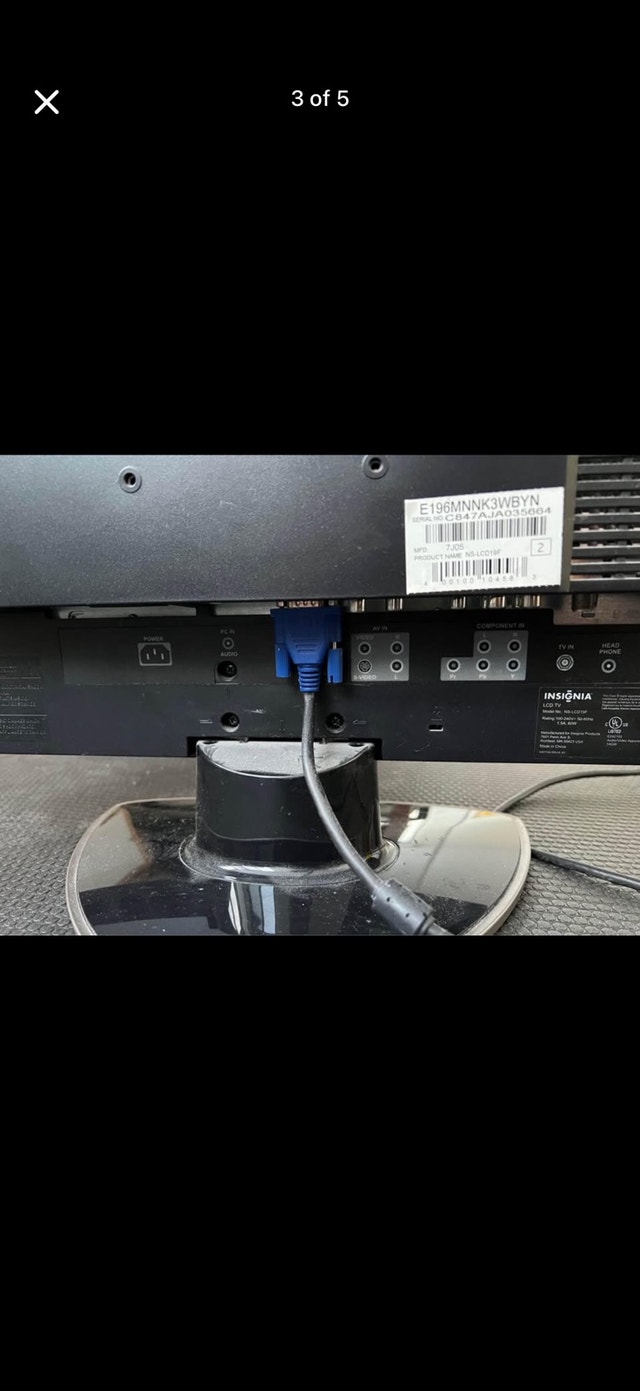 Insignia LCD TV - photo 3