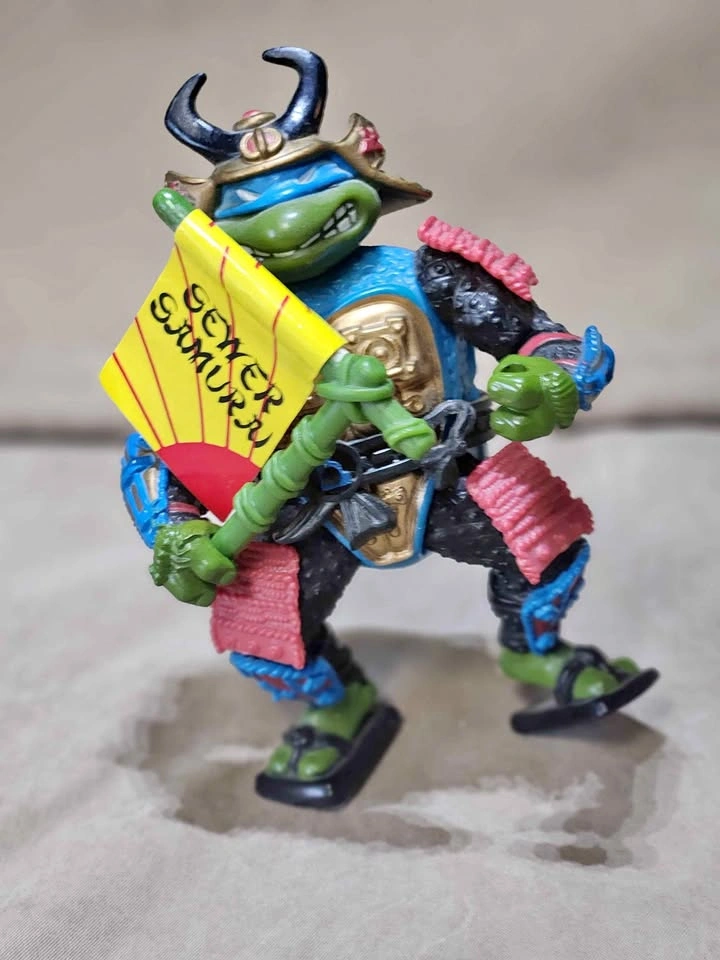 Vintage 1990 TMNT Sewer Samurai Leo Action Figure – with Banner