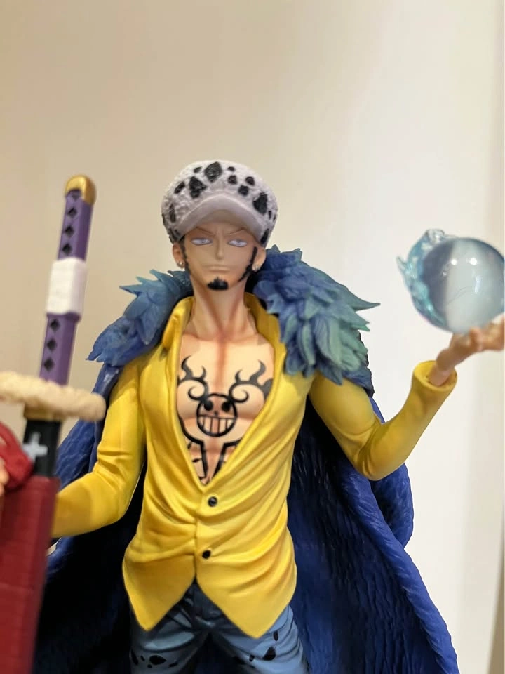 Trafalgar Law One Piece Anime Figure - photo 2