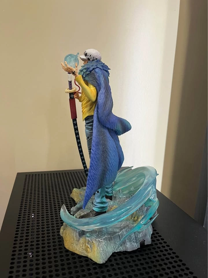 Trafalgar Law One Piece Anime Figure - photo 5