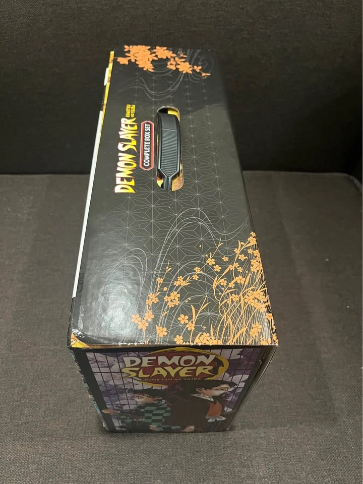 Demon Slayer Manga Box Set 1-23 Complete - photo 3