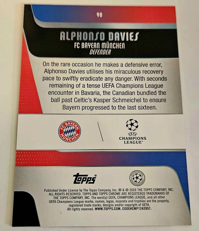 2025-26 Topps Chrome Soccer Alphonso Davies Pulse Refractor - photo 2