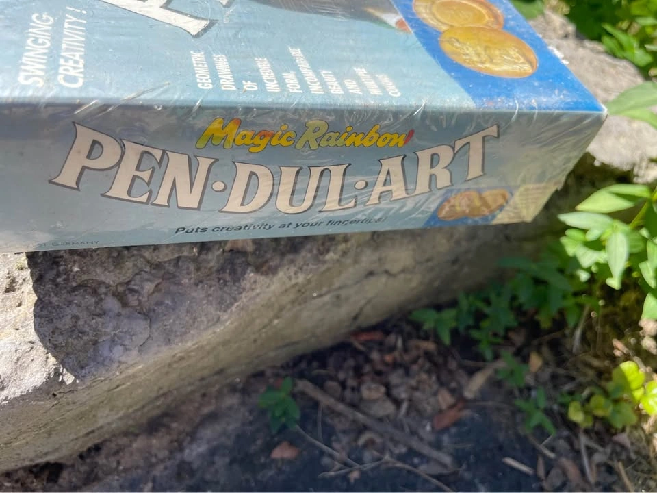 Vintage game still sealed “pen-dul-art” stem toy - photo 3