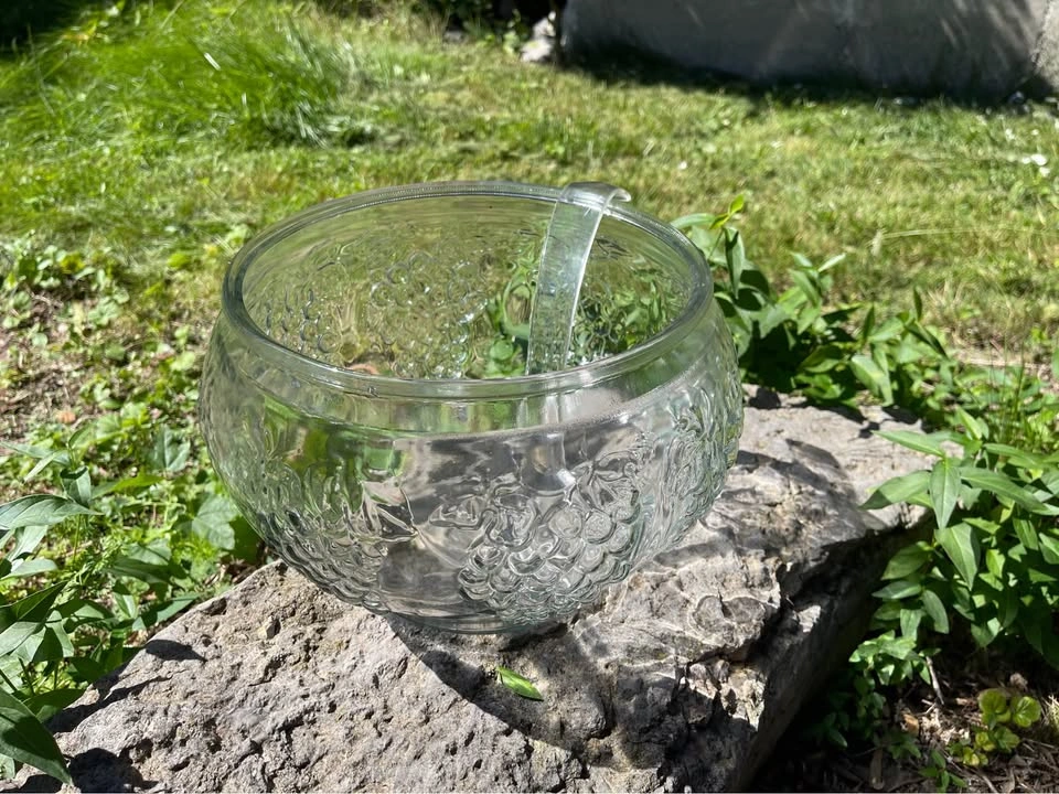 Punch bowl and 12 cups and bowl - photo 3