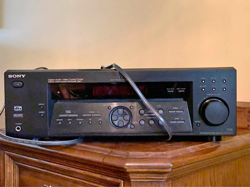 Sony STR-DE675 5.1 Channel AV receiver