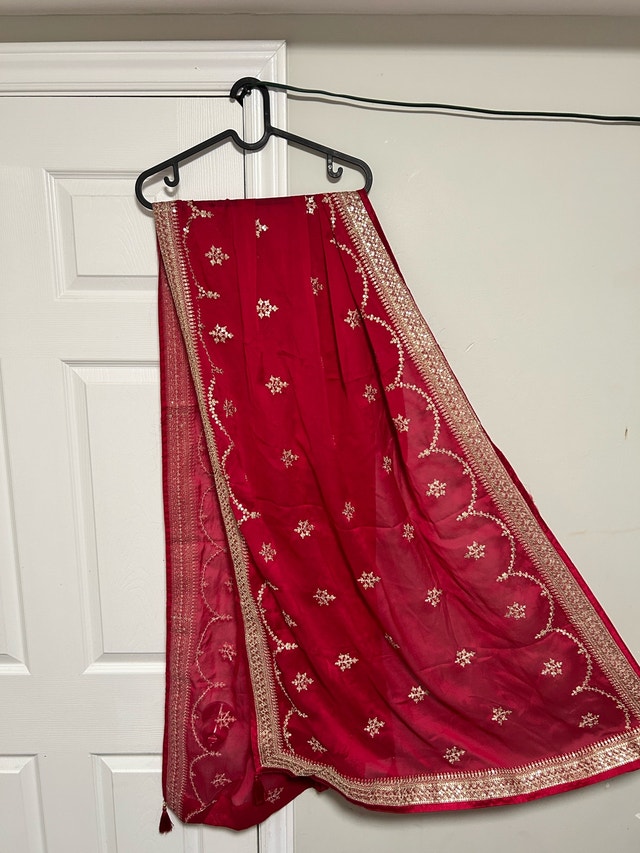 Pakistani Designer Agha Noor Red Silk Kurta Palazzo Set (3pc) - photo 3