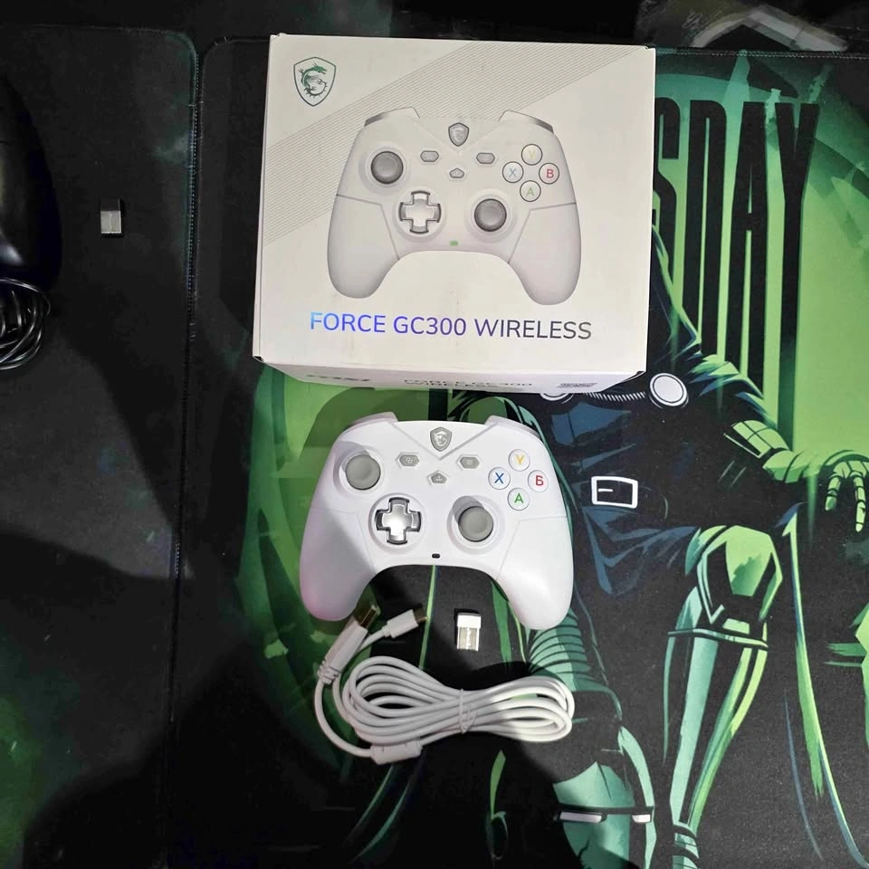 MSI Force GC300 Controller - White, never used