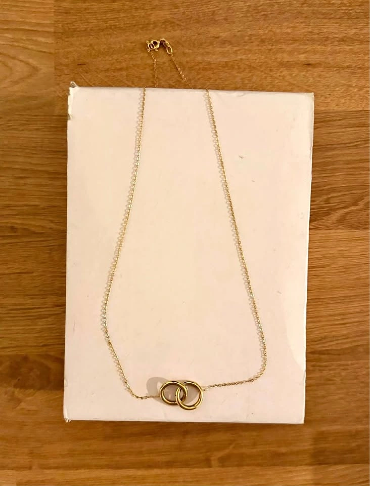 Interlocking Open Circles Necklace in 14K Gold from Peoples