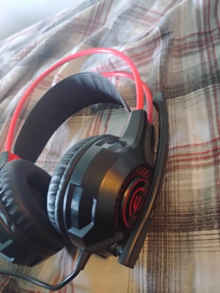 Wicked Audio RGB Gaming Headset - photo 4
