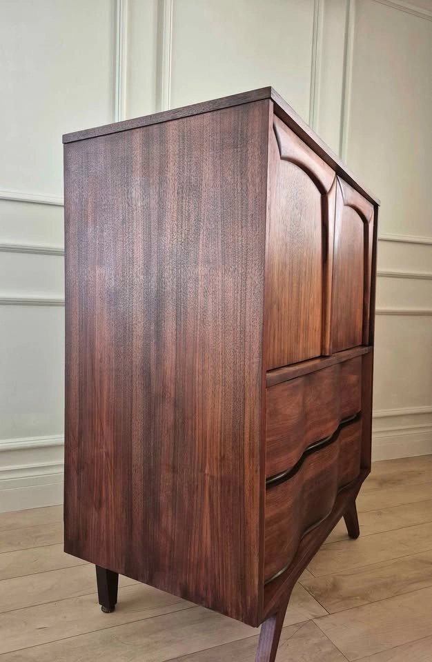Sculptural Mid-Century Modern Walnut Highboy - photo 3
