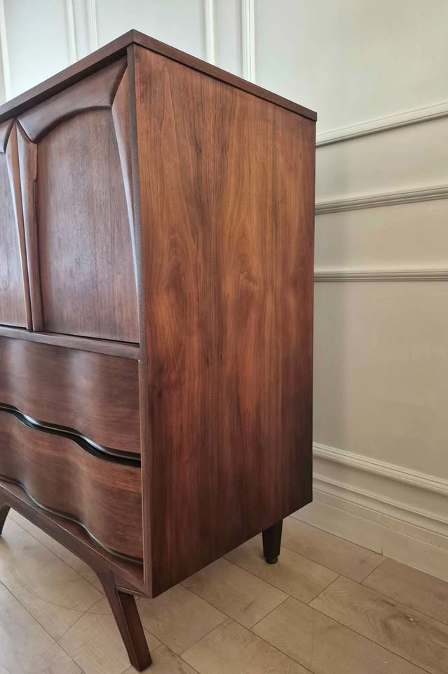 Sculptural Mid-Century Modern Walnut Highboy - photo 5