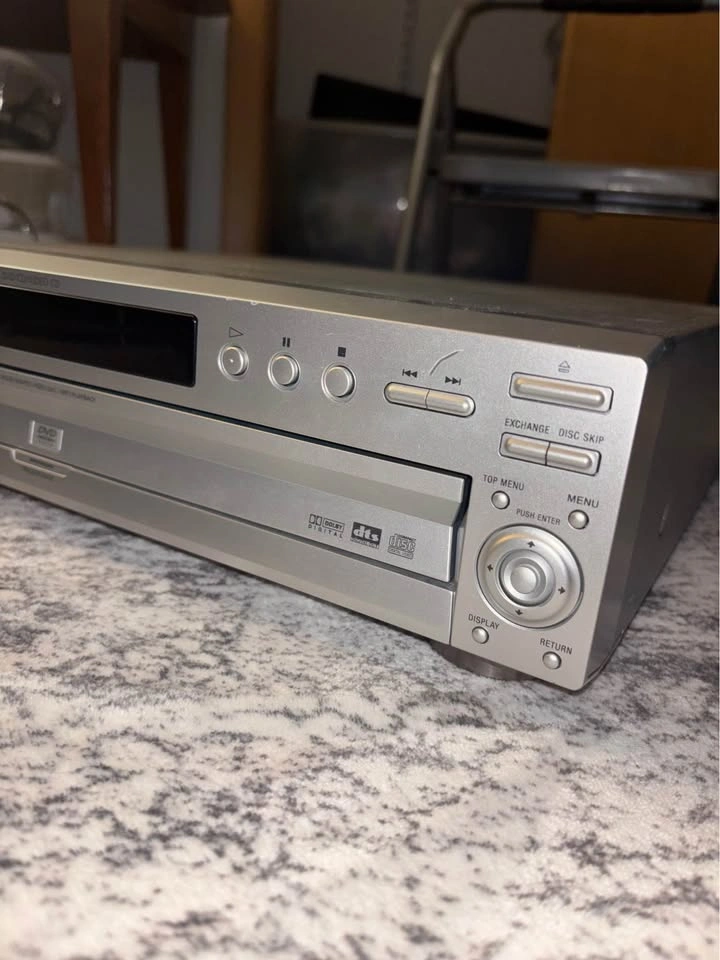 Sony DVP-NC655P 5-disc CD/DVD Player - photo 2