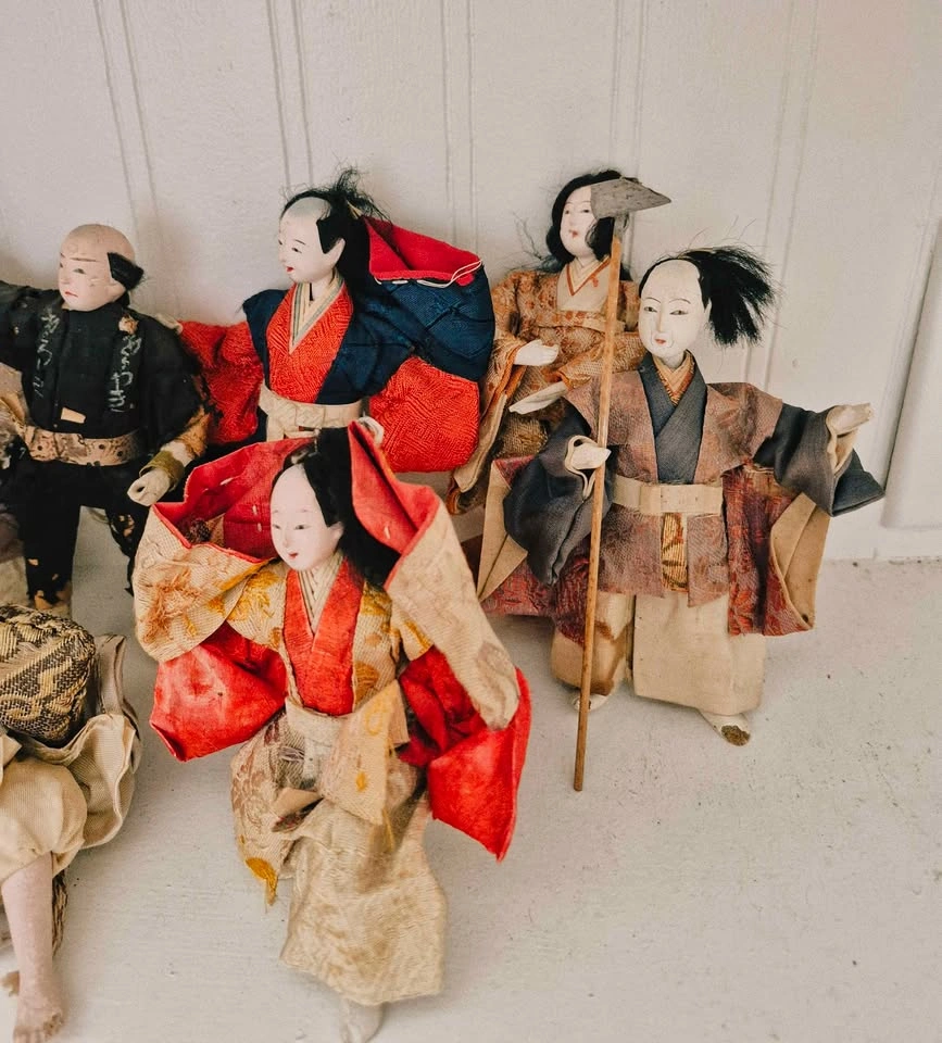Rare Antique Japanese Dolls Set of 8 Ningyo - c.1900 Meiji - photo 3