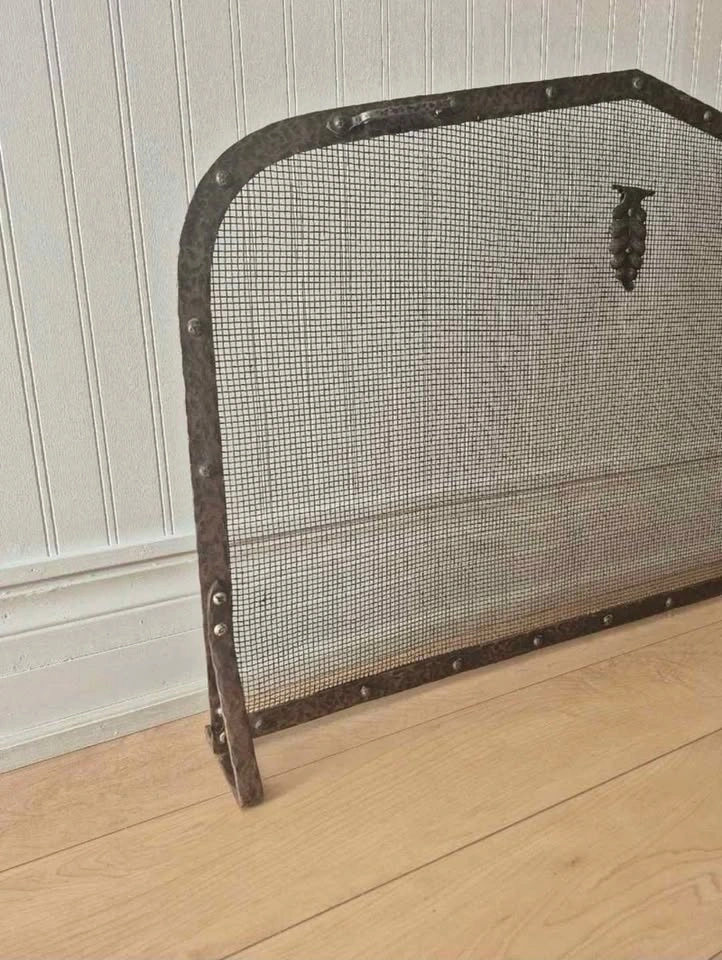 Antique Arts & Crafts Hand-Hammered Wrought Iron Fireplace Scree - photo 2