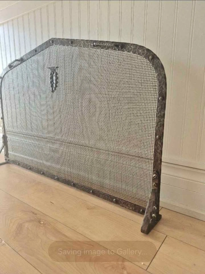Antique Arts & Crafts Hand-Hammered Wrought Iron Fireplace Scree - photo 3