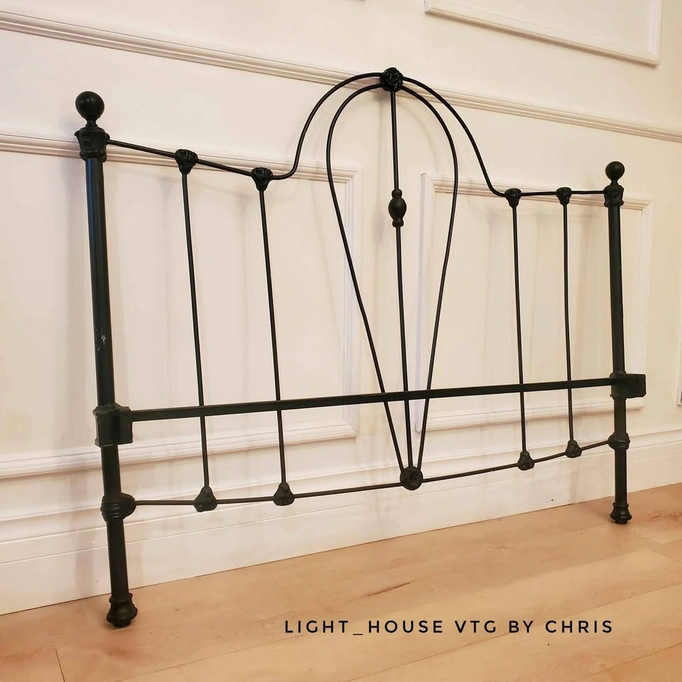 Antique Victorian Cast Iron Bed Frame — Refinished Matte Black - photo 2