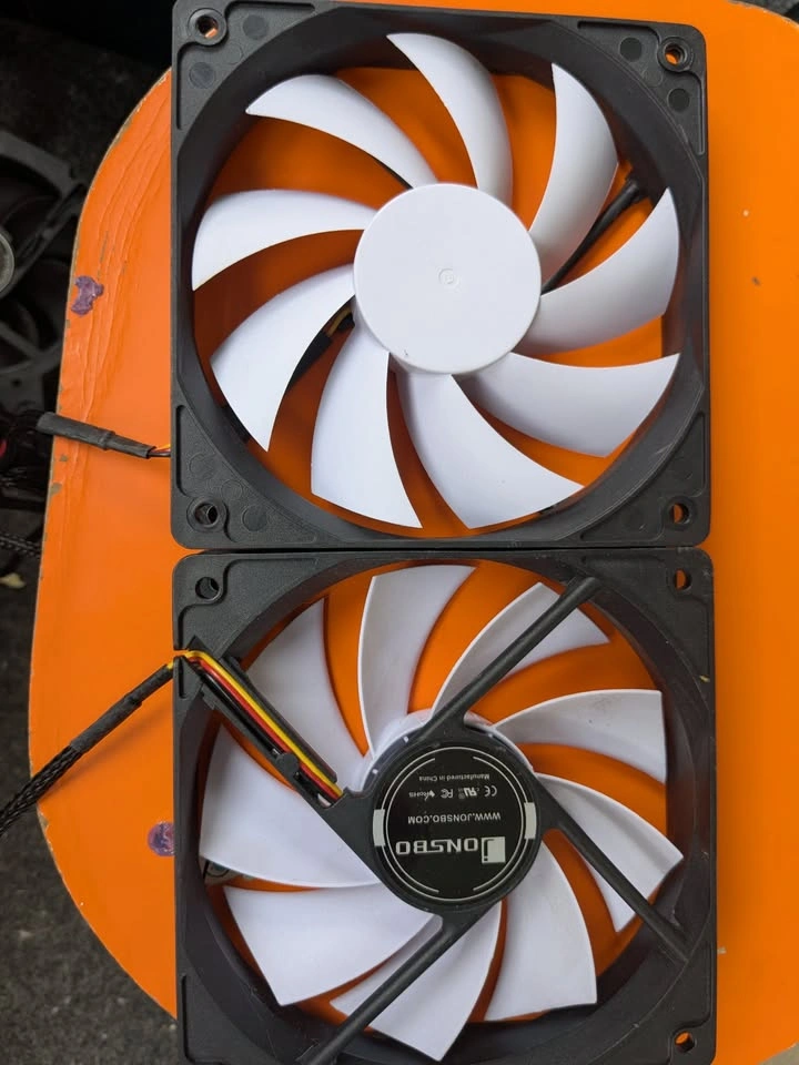4 PC Case Fans - Segotep & Jonsbo (Tested) - photo 2