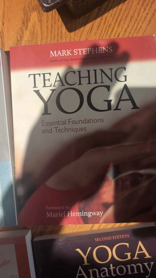 Yoga teaching books Mark Stephens Leslie Kaminoff - photo 5