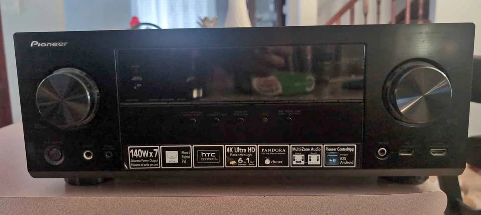 Pioneer VSX-1023 receiver
