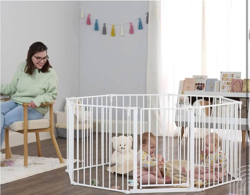 Regalo Baby Gate and Play Yard - photo 4