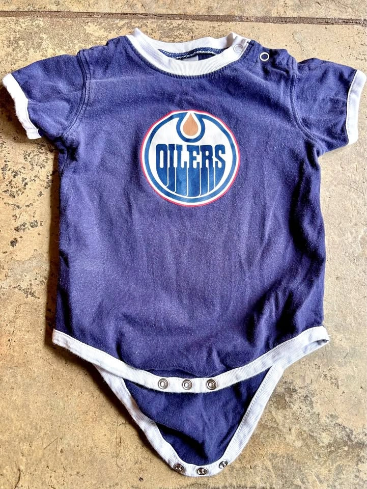 Edmonton Oilers Baby Onesie Navy Blue 0-6m