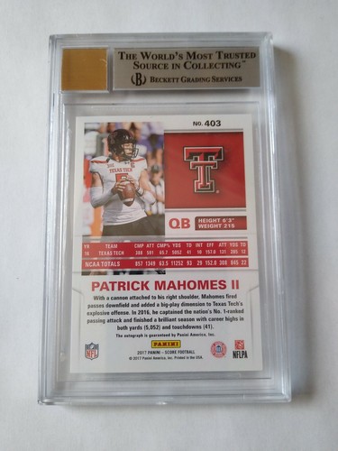 2017 Score Rookie Autographs Gold Zone #403 Patrick Mahomes - photo 2