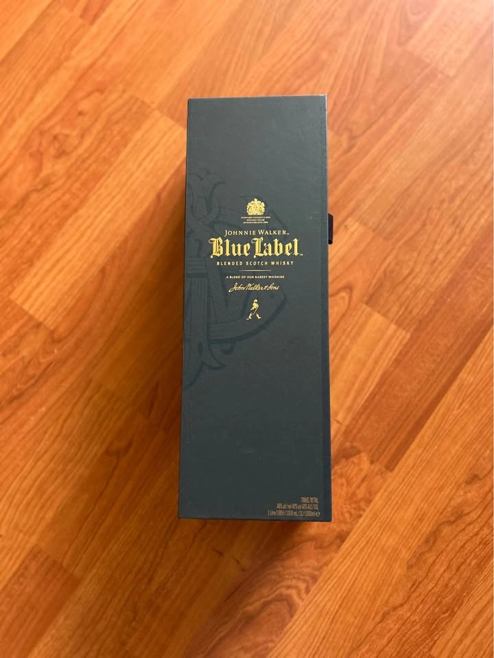 Johnnie Walker Blue Label Empty Bottle and Box - photo 2