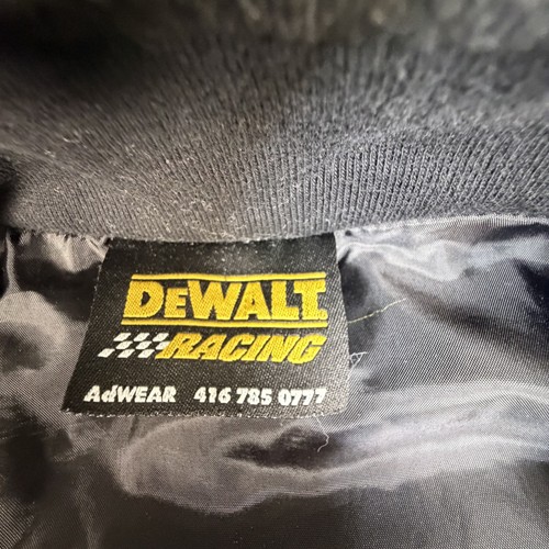 DEWALT Men's XL Black Quarter Zip Windbreaker Workwear Jacket - photo 5