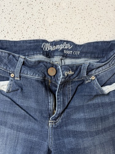 Wrangler Women's Boot Cut Jeans Size 9x34 Medium Wash - photo 4
