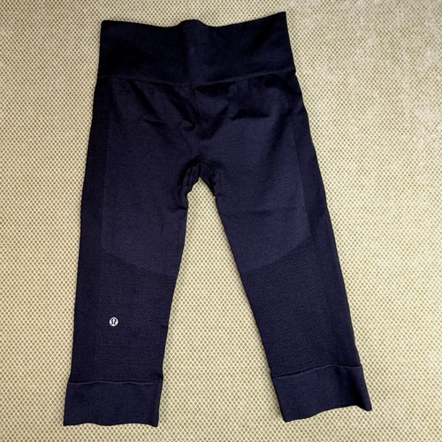 Lululemon Women's Size 6 Black Seamless High Rise Crop Leggings