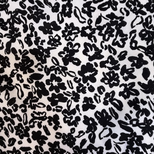 RW&CO Women's Size M Black White Floral Blouse - photo 4