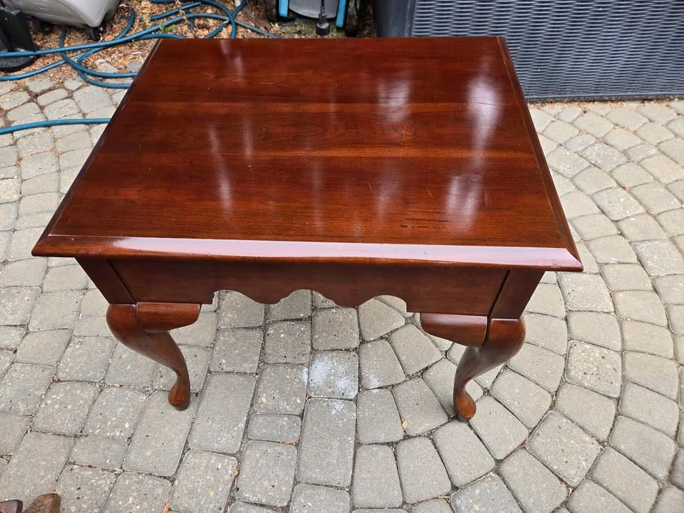 Vintage Queen Anne Style Mahogany Accent / End Table - photo 3