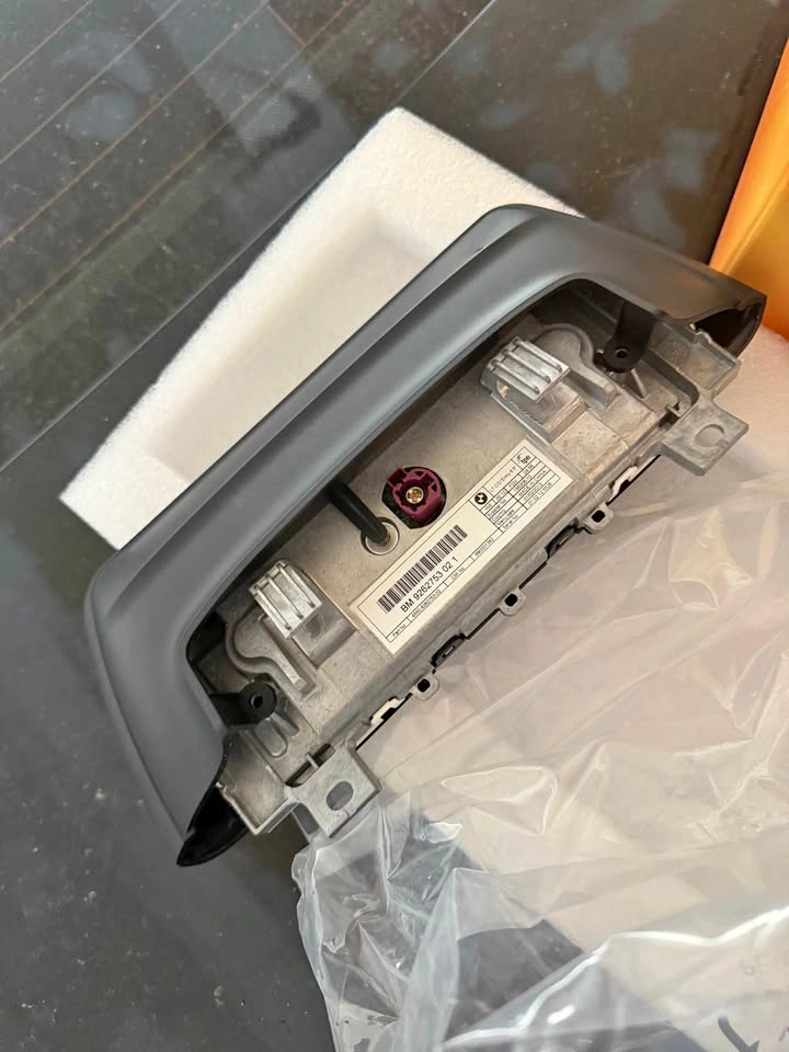BMW 6.5-inch CID Entry Display Screen 9262753