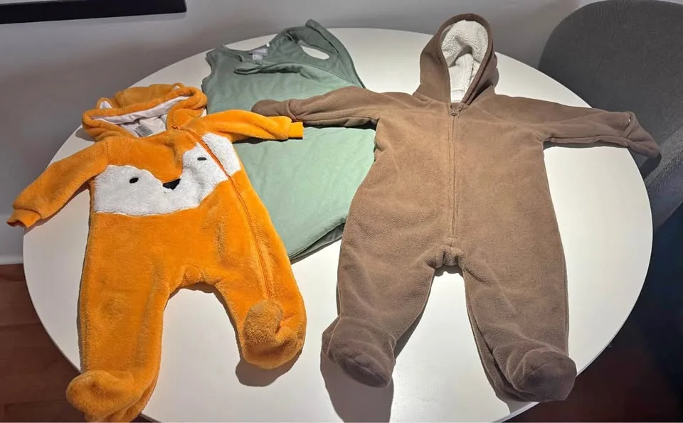 Toddler Dress (Each: 5CAD, 3 of them: 12CAD) thumbnail