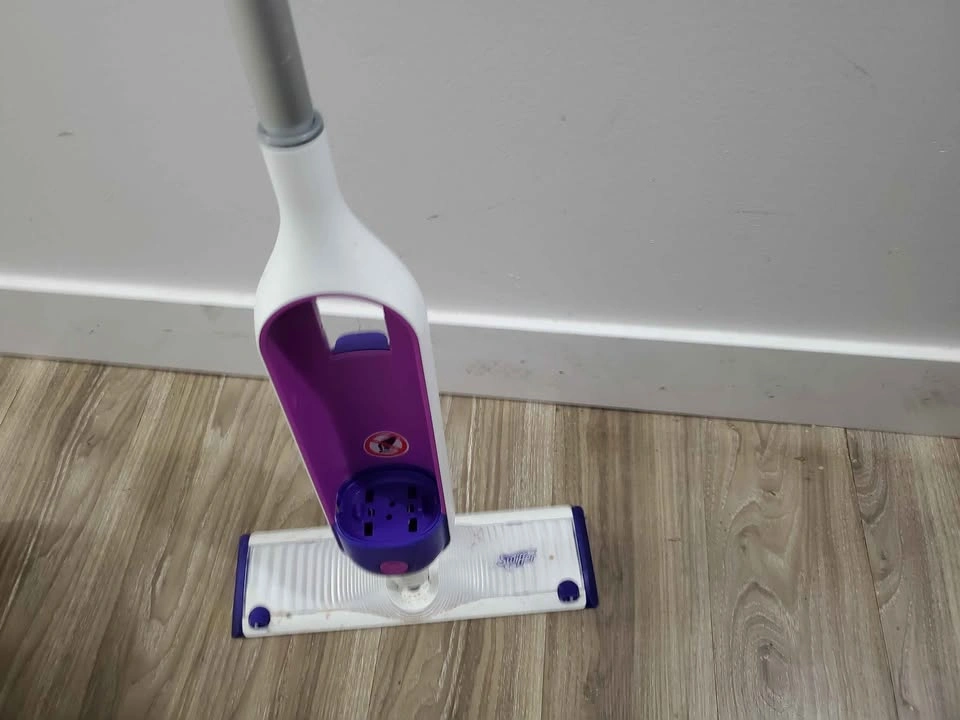 Bissell Little Green Pet Stain Eraser and Swiffer WetJet - photo 3