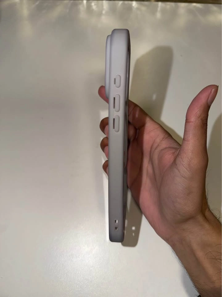 Iphone 17 pro max clear with magsafe case - photo 3
