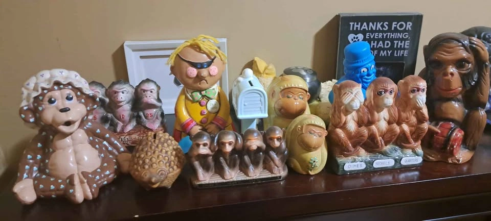 VINTAGE/ANTIQUE PIGGY BANKS - photo 2