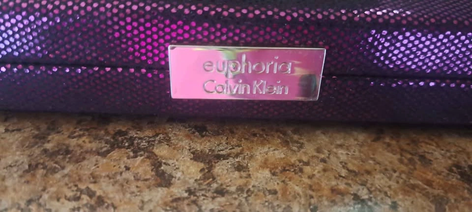 CALVIN KLEIN CLUTCH PURSE - photo 4