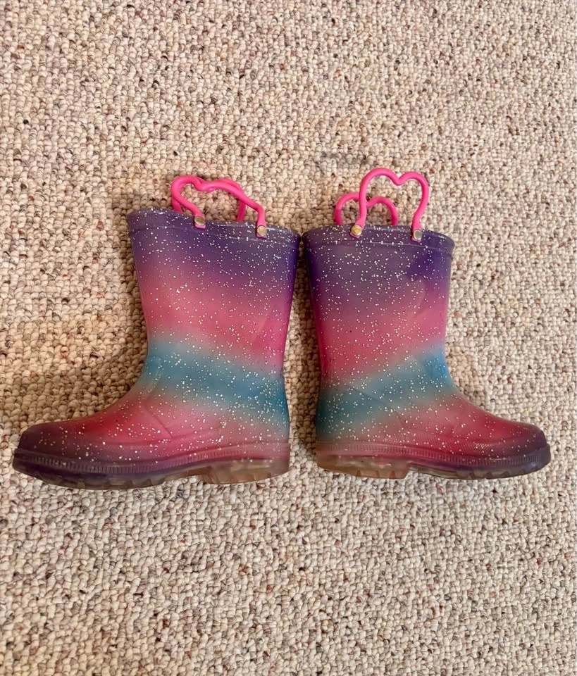 Girls Glitter Ombre Rain Boots with Heart Handles - photo 3
